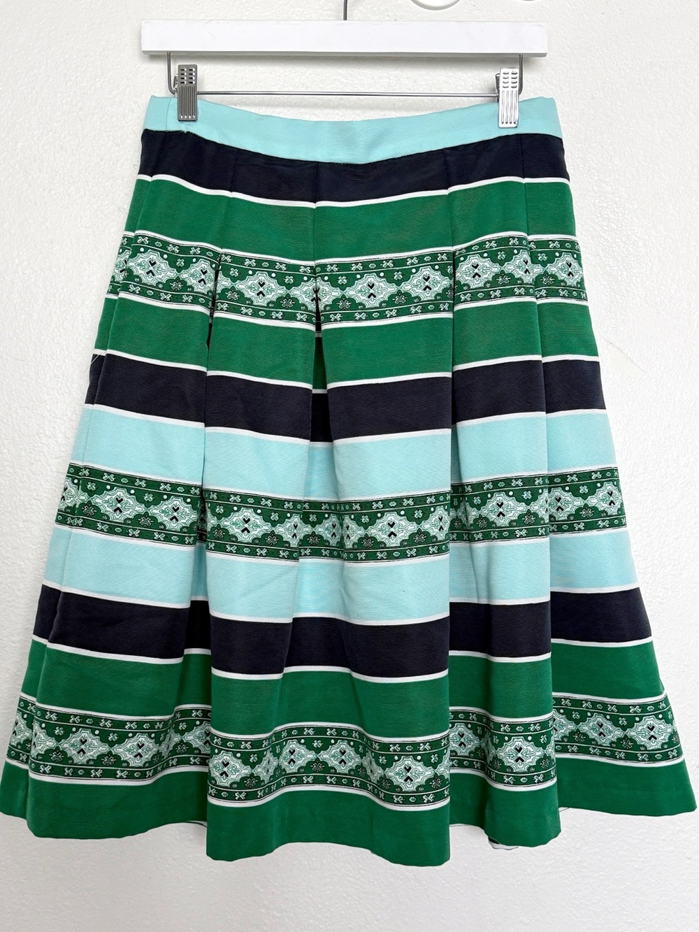Eva Mendes NY&C Pleated Midi Skirt Geometric Stripe Green Blue Size 4 - Picture 8 of 8